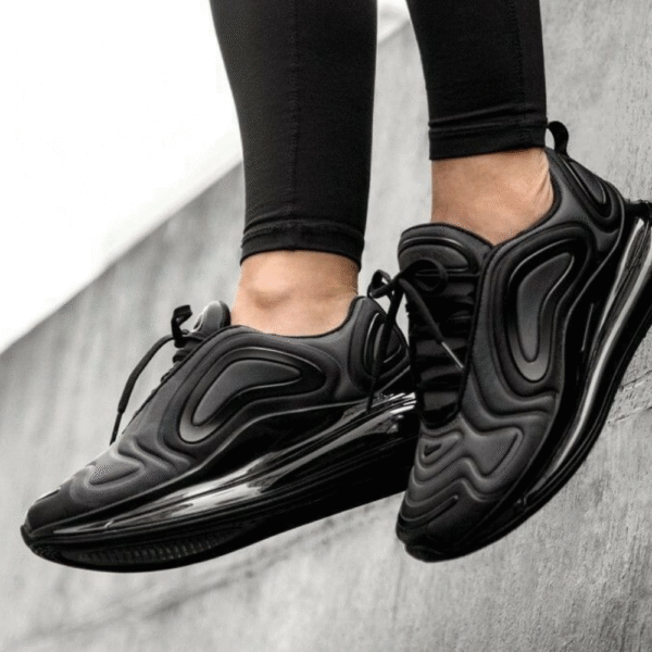 Air Max 720 Triple Black