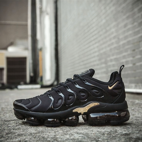 Vapormax Plus Black